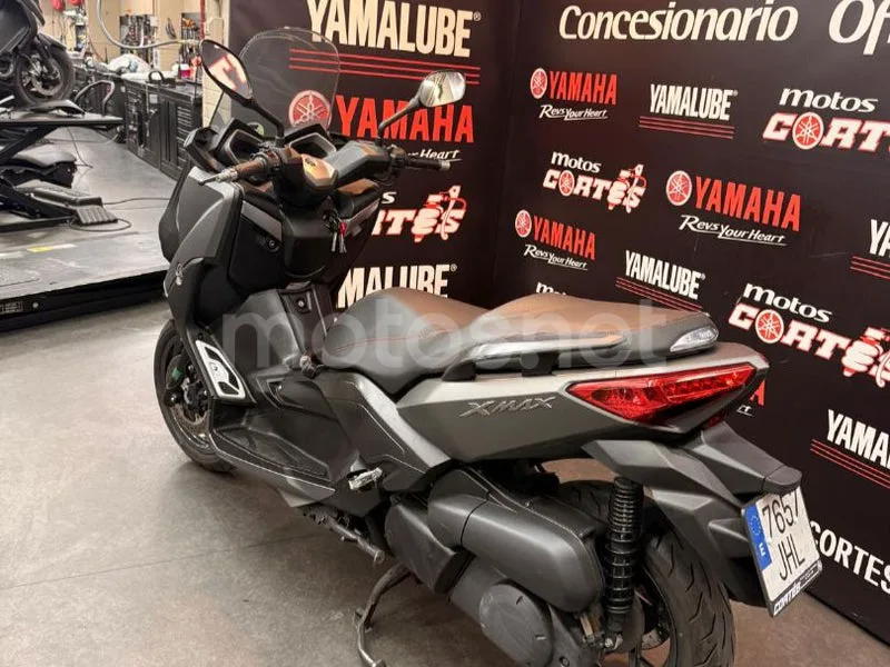 Yamaha XMAX 250 - Vista 7