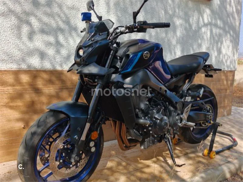 Yamaha MT-09 8000 € 2023 Alicante - 1
