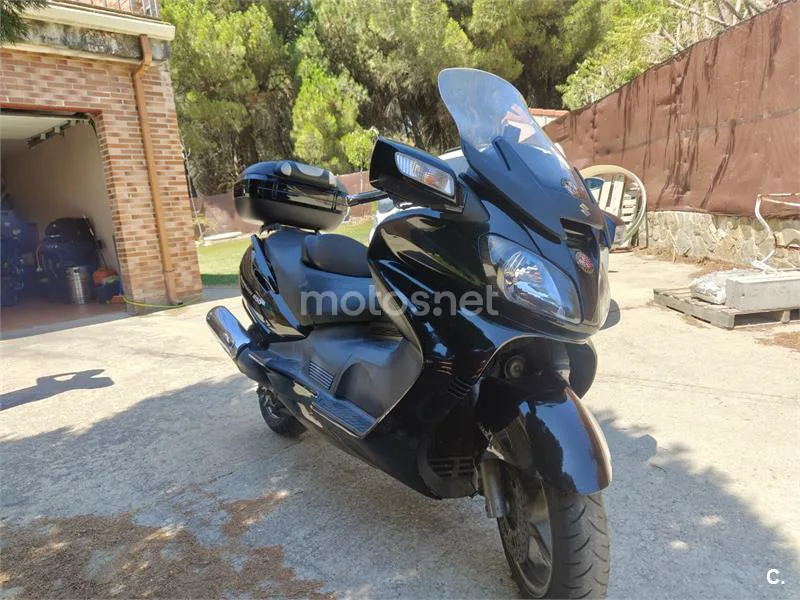 Suzuki Burgman 650 Executive 2750 € 2011 Valladolid - 1