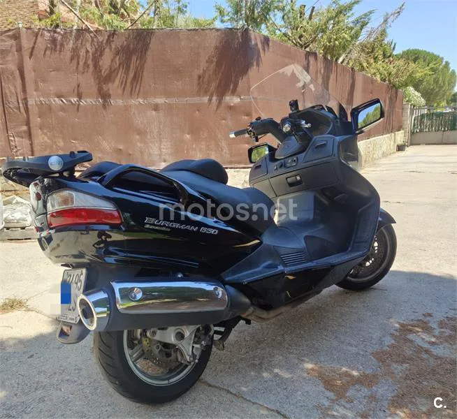 Suzuki Burgman 650 Executive - Vista 16