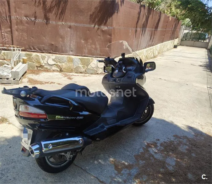Suzuki Burgman 650 Executive - Vista 18