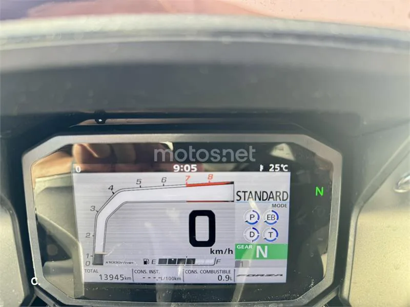 Honda Forza 750 - Vista 6