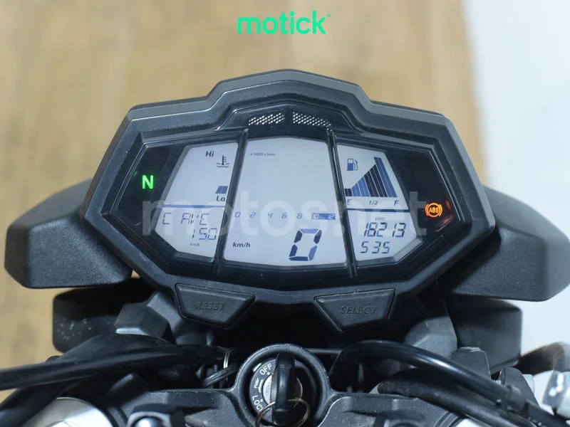 Yamaha MT-125 - Vista 6