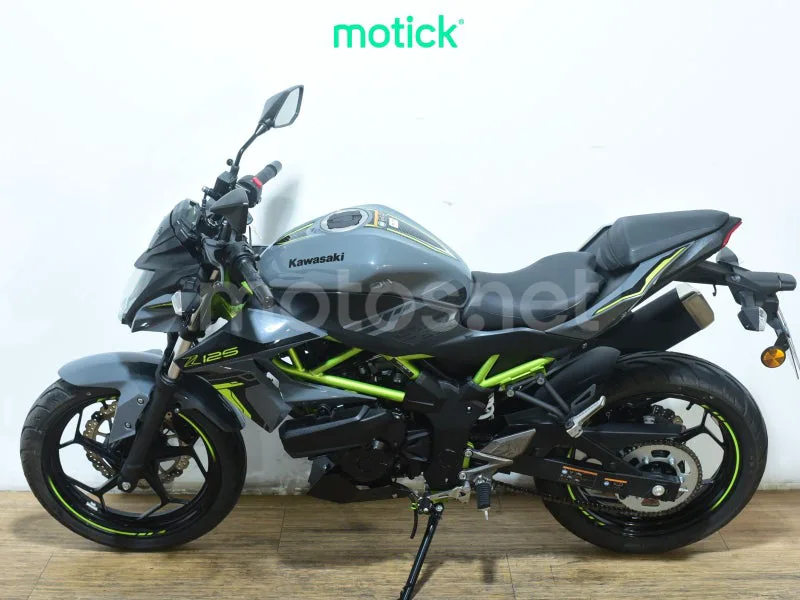 Kawasaki Z125 - Vista 7