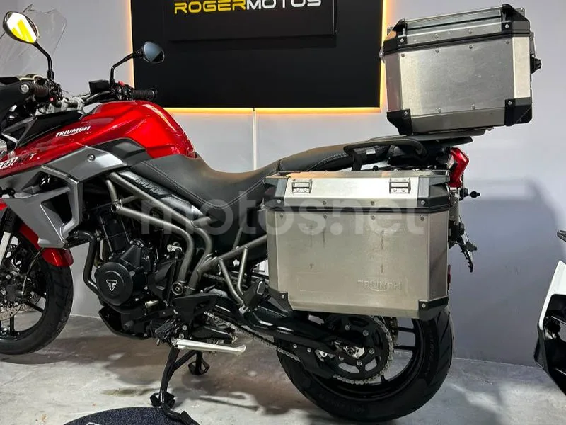 Triumph Tiger 800 XR - Vista 3