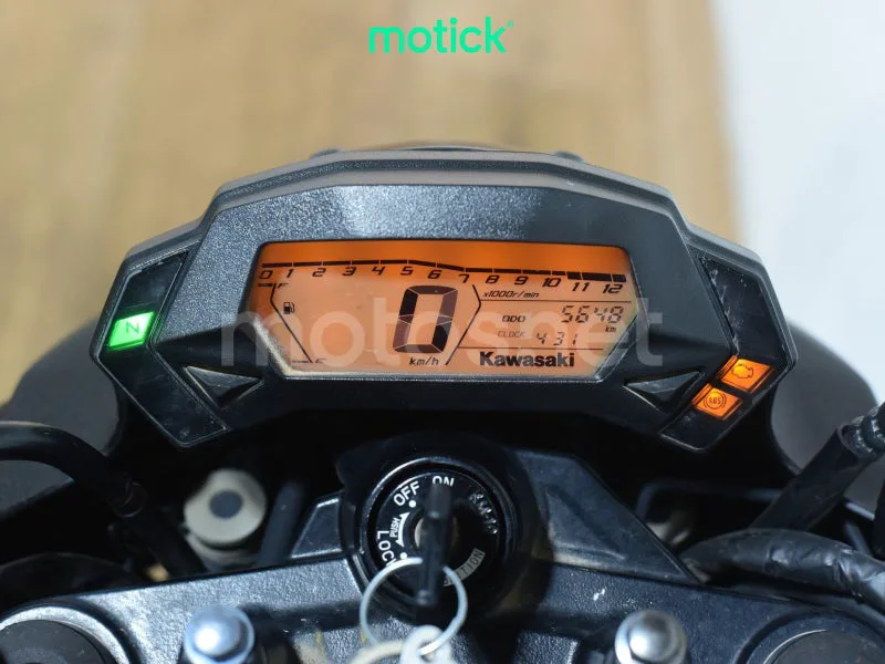 Kawasaki Z125 - Vista 5