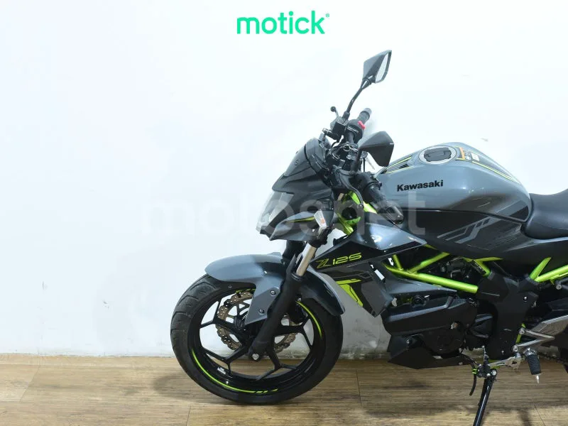 Kawasaki Z125 - Vista 8