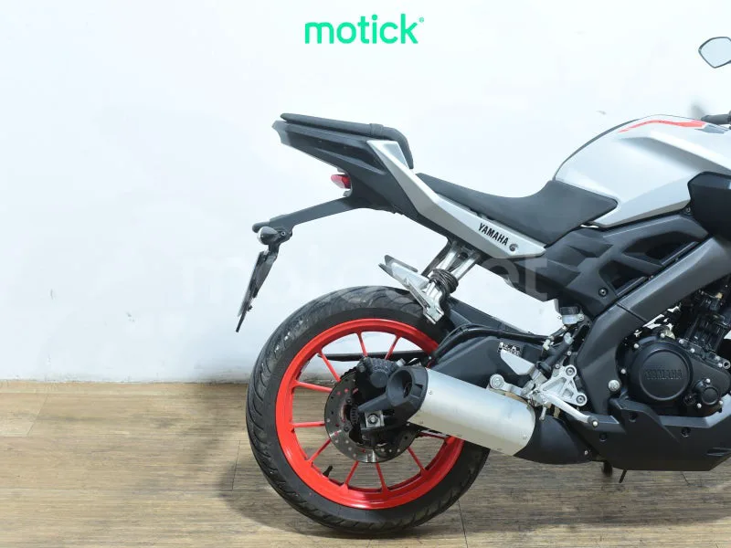 Yamaha MT-125 - Vista 3