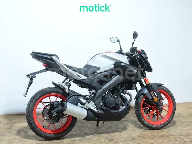 Yamaha MT-125 - Vista 10