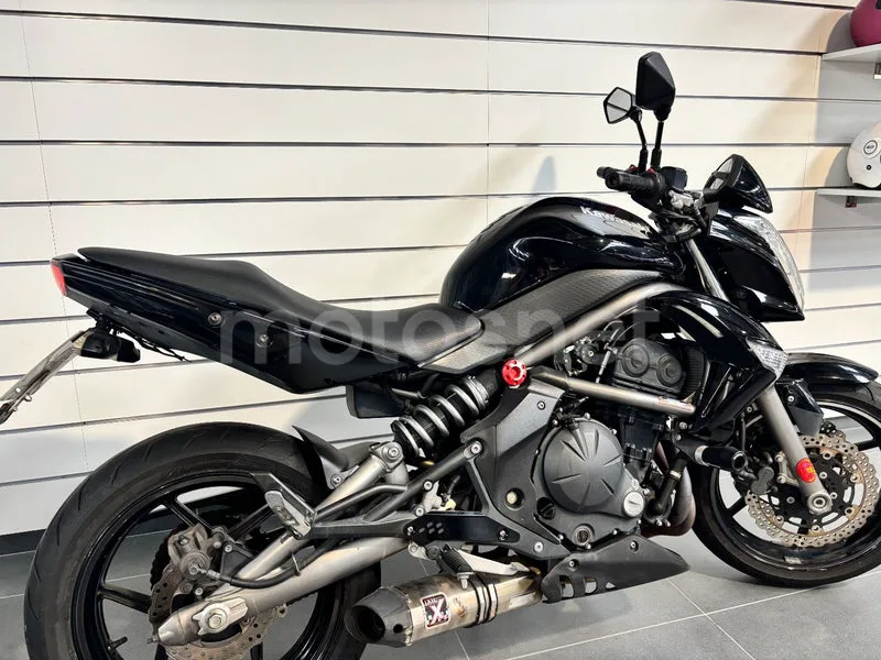 Kawasaki ER-6n - Vista 4