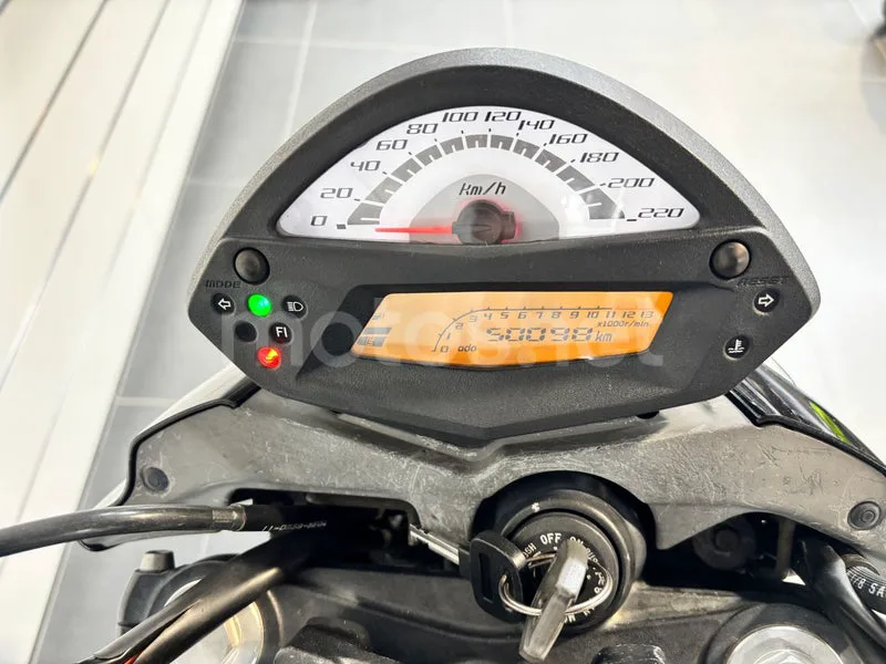 Kawasaki ER-6n - Vista 5
