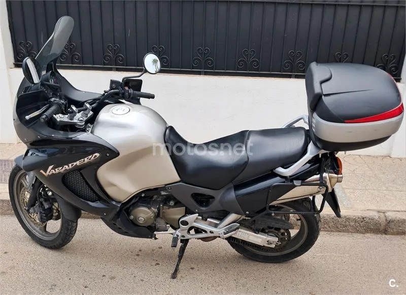 Honda XL1000V Varadero 3000 € 2001 Almería - 2