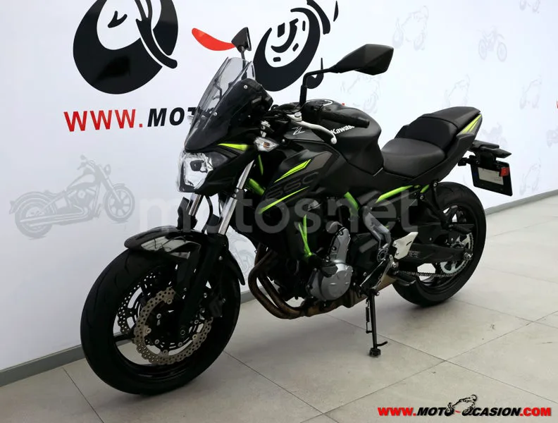 Kawasaki Z650 - Vista 8