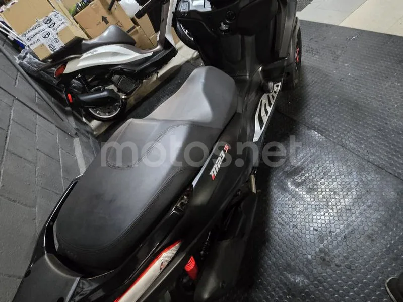 Piaggio MP3 - Vista 11