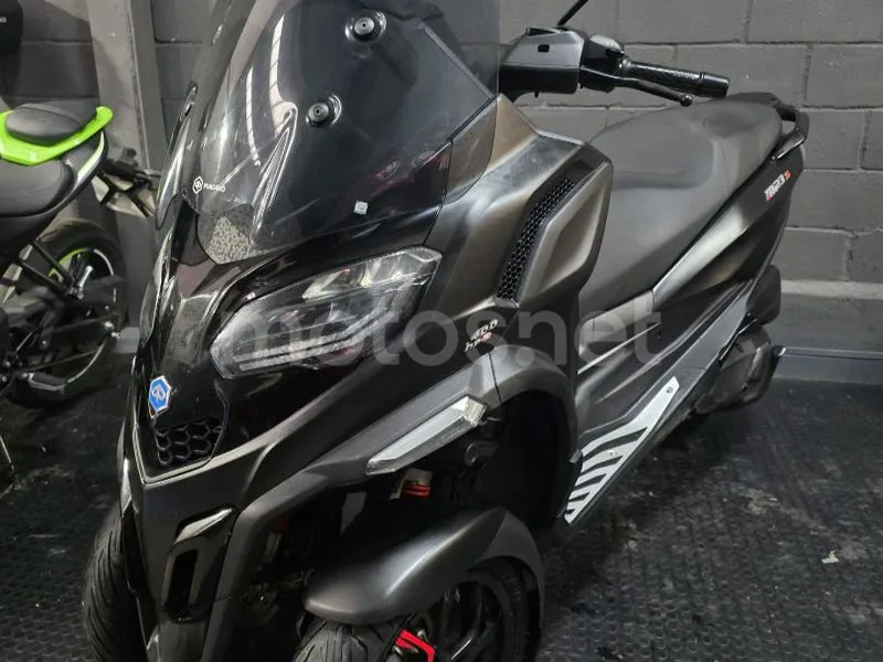 Piaggio MP3 - Vista 8