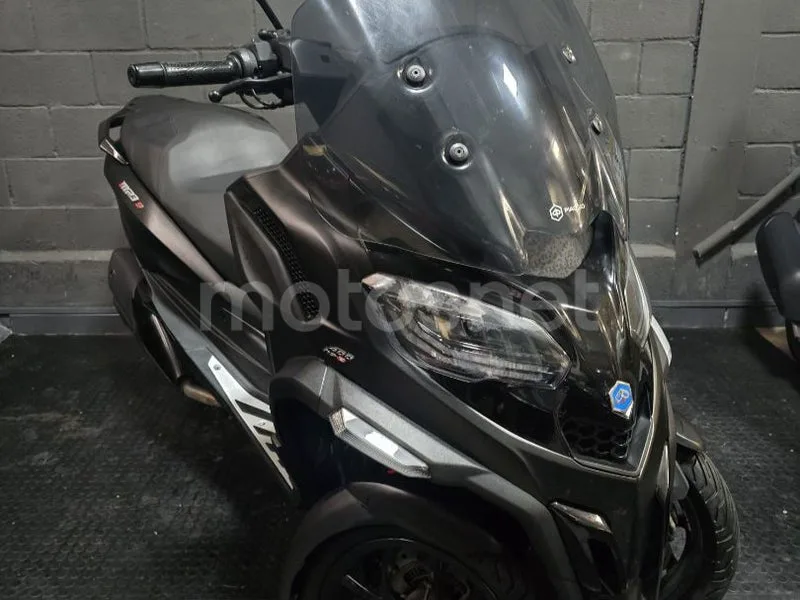 Piaggio MP3 - Vista 9