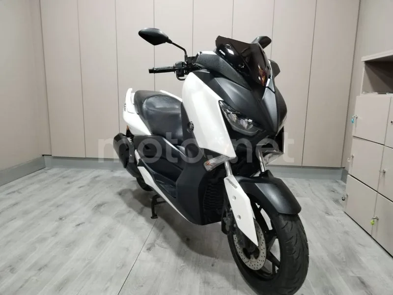 Yamaha XMAX 300 3400 € 2017 Alicante - 1
