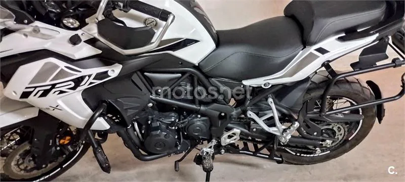 Benelli TRK 502 - Vista 16