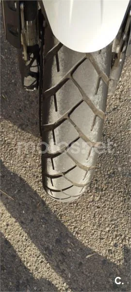 Benelli TRK 502 - Vista 8