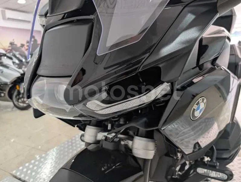 BMW R 1300 RT - Vista 11