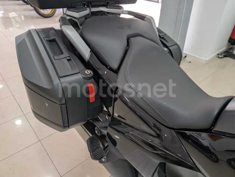 BMW R 1300 RT - Vista 17