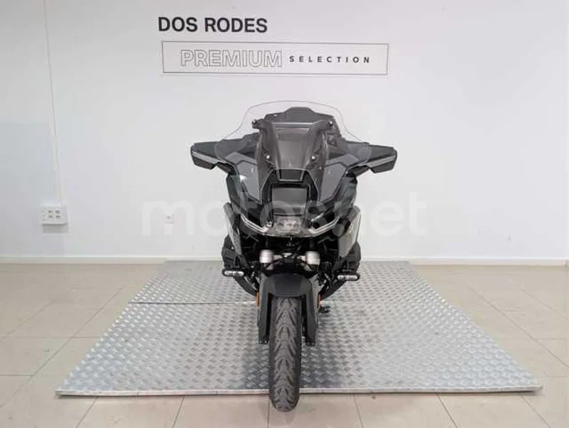 BMW R 1300 RT - Vista 3