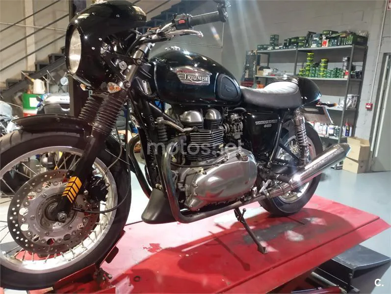 Triumph Thruxton - Vista 3