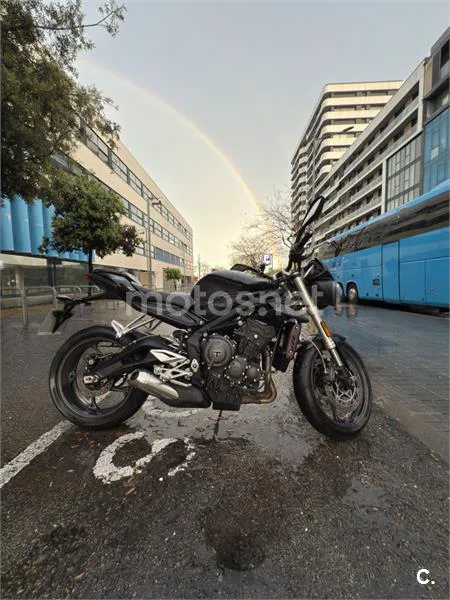 Triumph Street Triple 5800 € 2019 Barcelona - 1