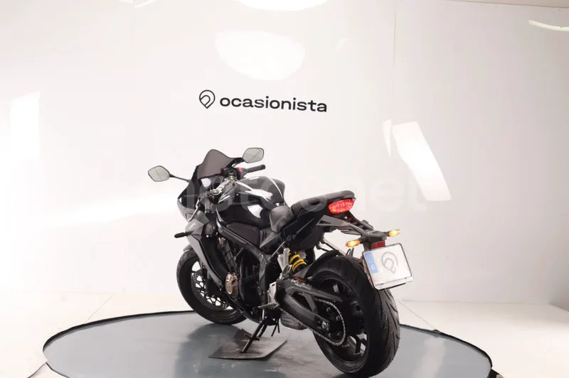 Honda CBR650R - Vista 4
