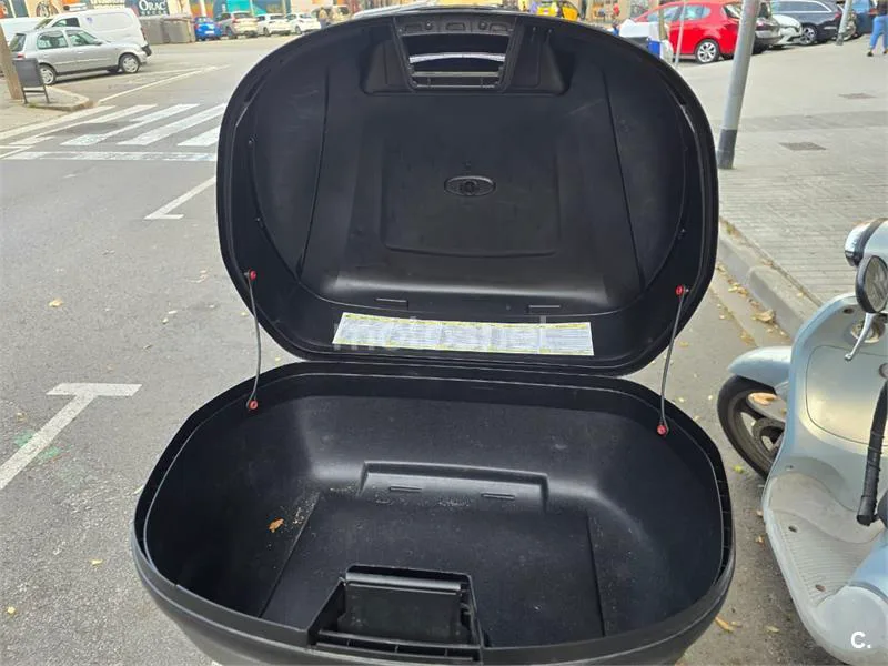 Piaggio MP3 - Vista 5