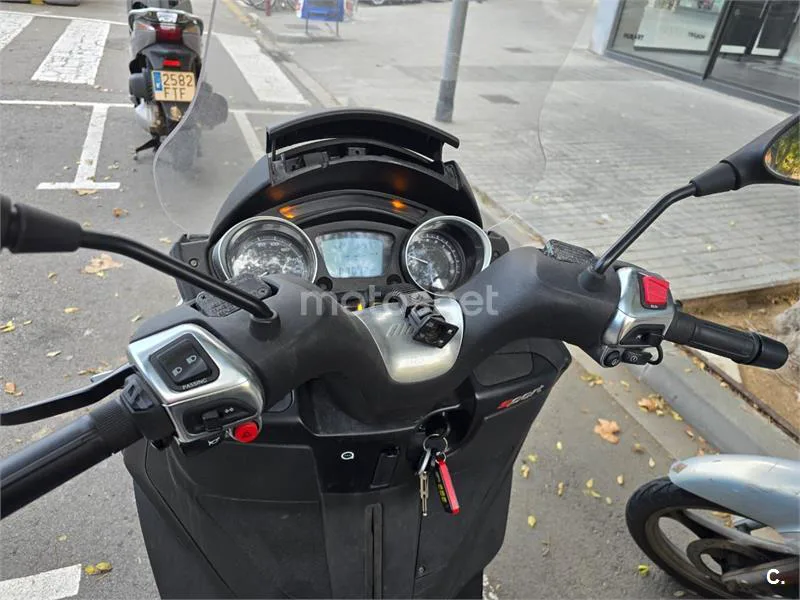 Piaggio MP3 - Vista 9