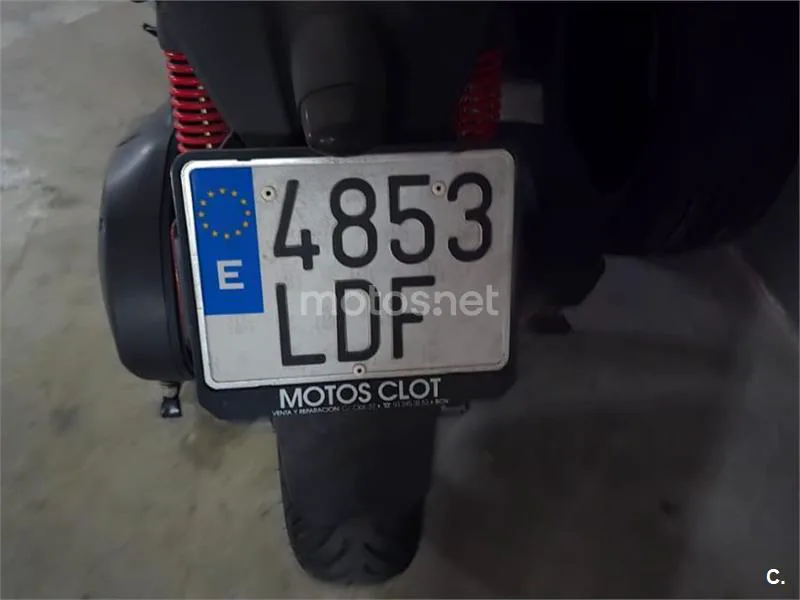 Piaggio MP3 - Vista 10