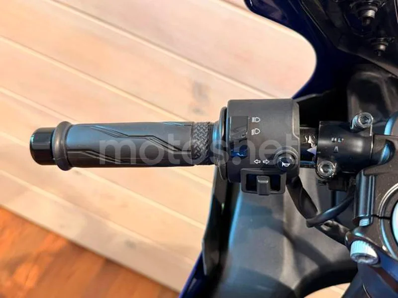 Yamaha YZF-R125 - Vista 12