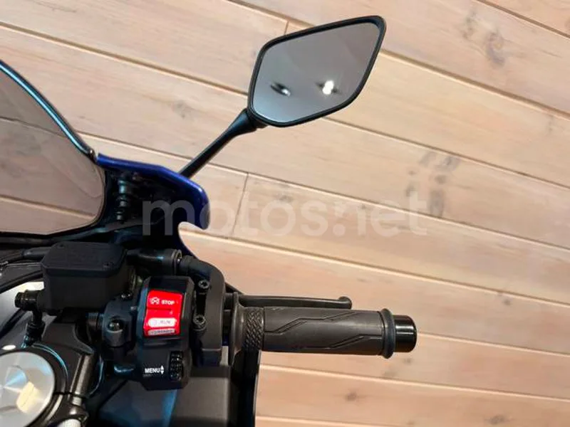 Yamaha YZF-R125 - Vista 15