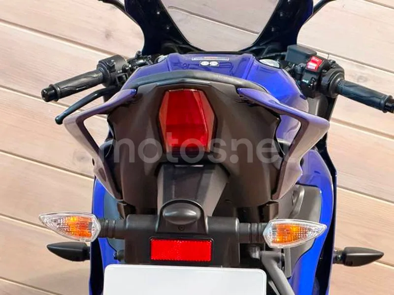Yamaha YZF-R125 - Vista 6
