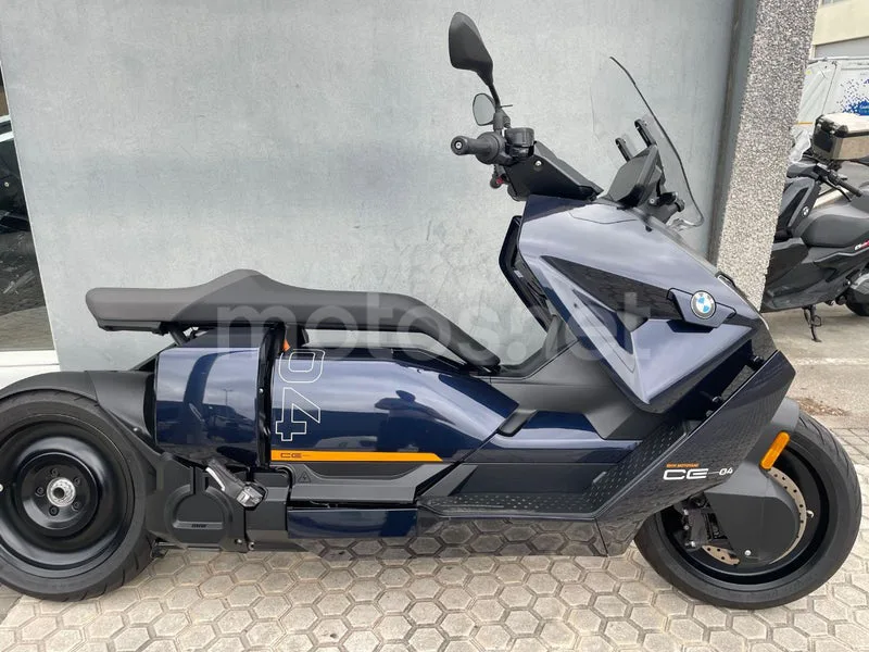 BMW CE 04 - Vista 5