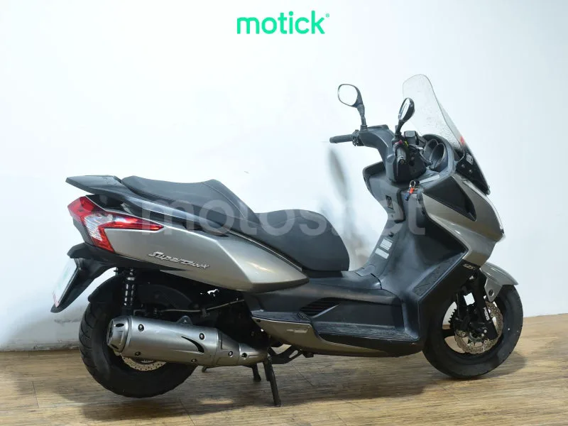 Kymco Super Dink 125 - Vista 10