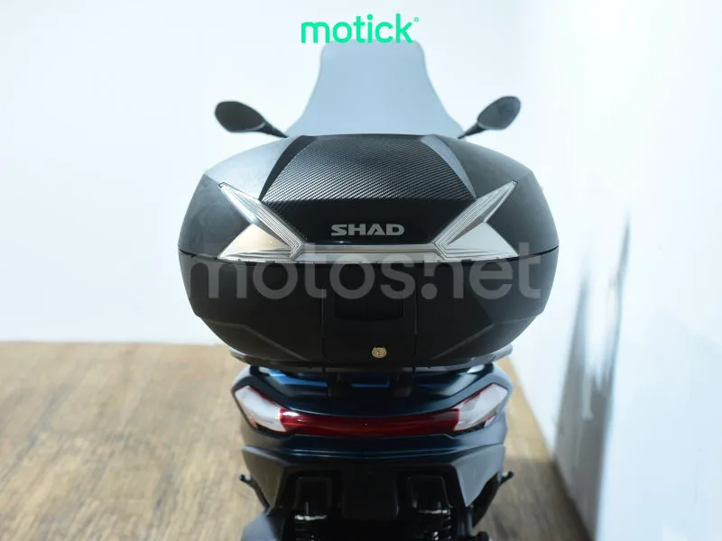 Piaggio MP3 530 Exclusive - Vista 6