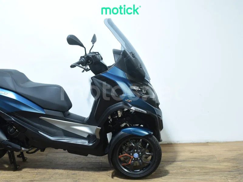 Piaggio MP3 530 Exclusive - Vista 4
