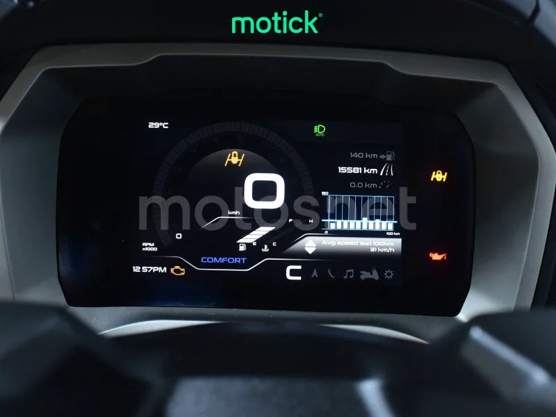 Piaggio MP3 530 Exclusive - Vista 5