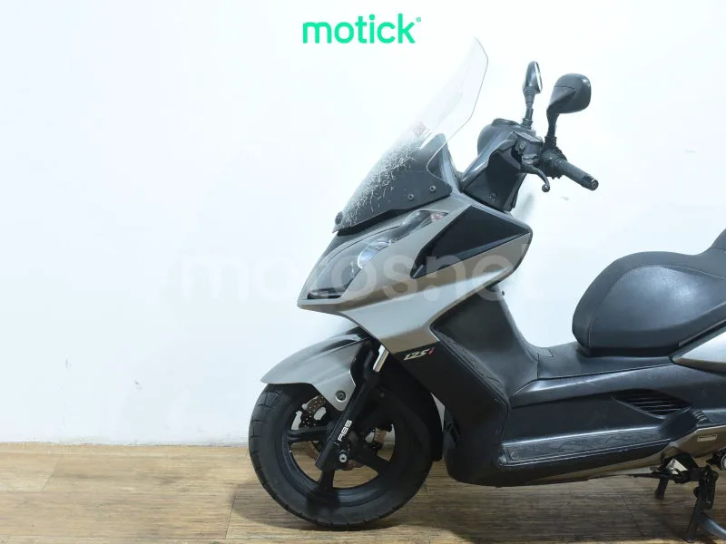 Kymco Super Dink 125 - Vista 8