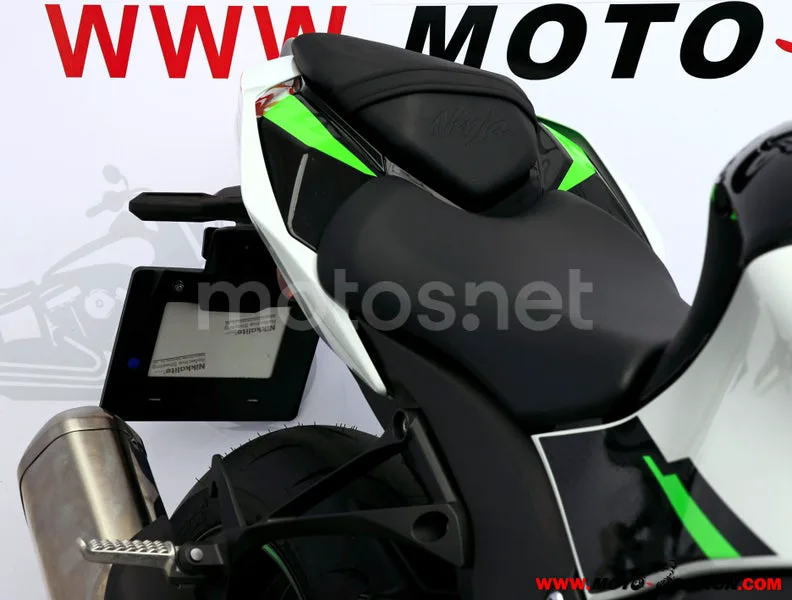 Kawasaki Ninja ZX-10R - Vista 11