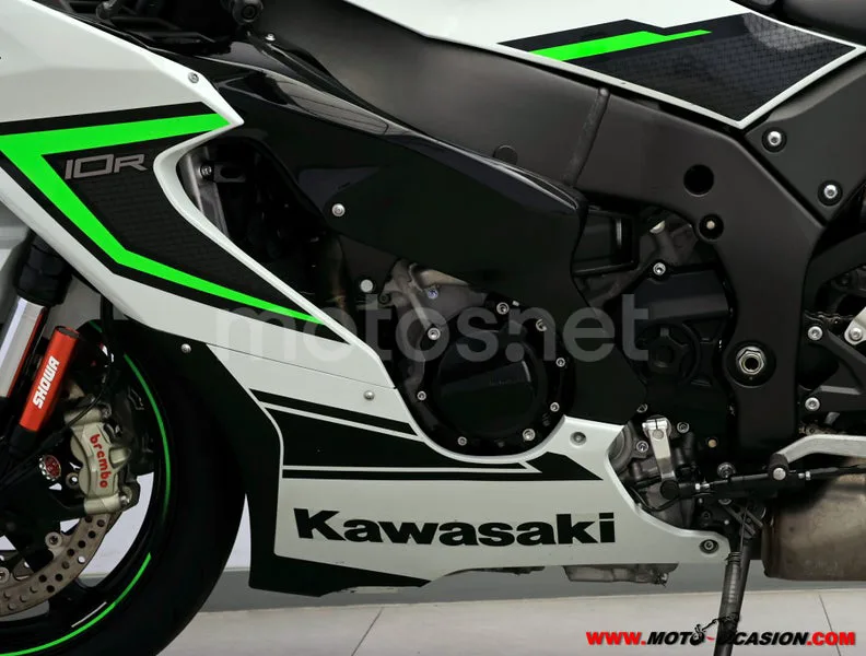 Kawasaki Ninja ZX-10R - Vista 10