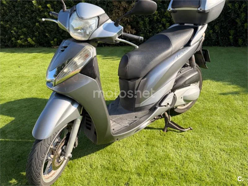 Honda SH300i 2500 € 2011 Tarragona - 1