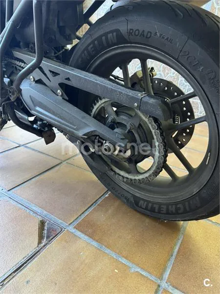 Triumph Tiger 800 - Vista 4