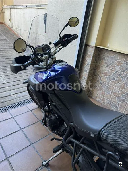 Triumph Tiger 800 - Vista 6