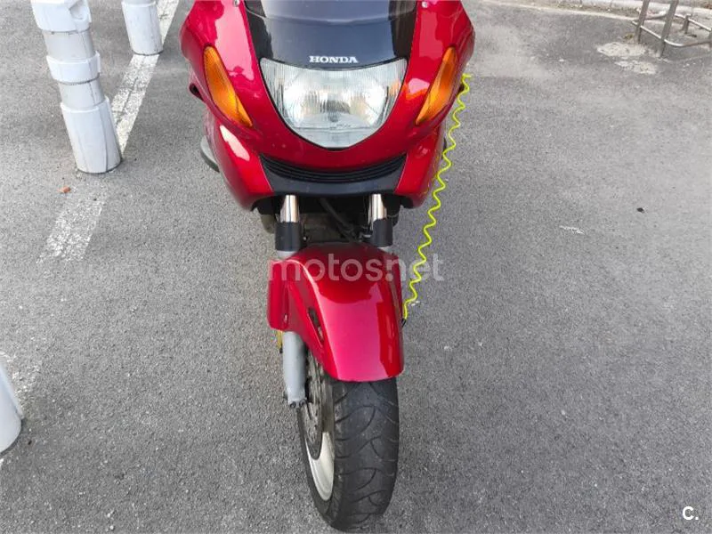 Honda NT650V Deauville - Vista 3