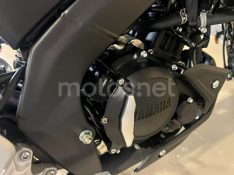 Yamaha MT-125 - Vista 11