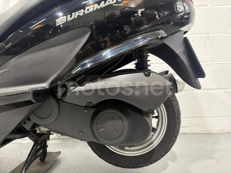 Suzuki Burgman 200 - Vista 18