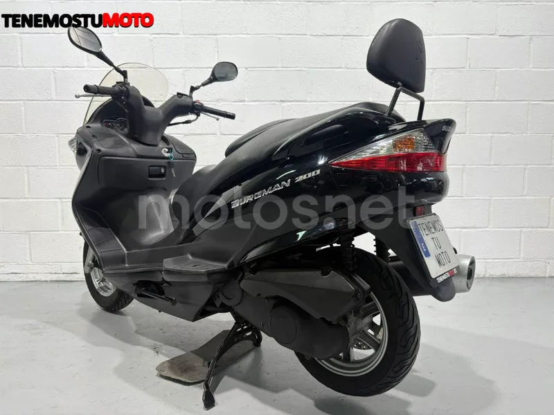 Suzuki Burgman 200 - Vista 6
